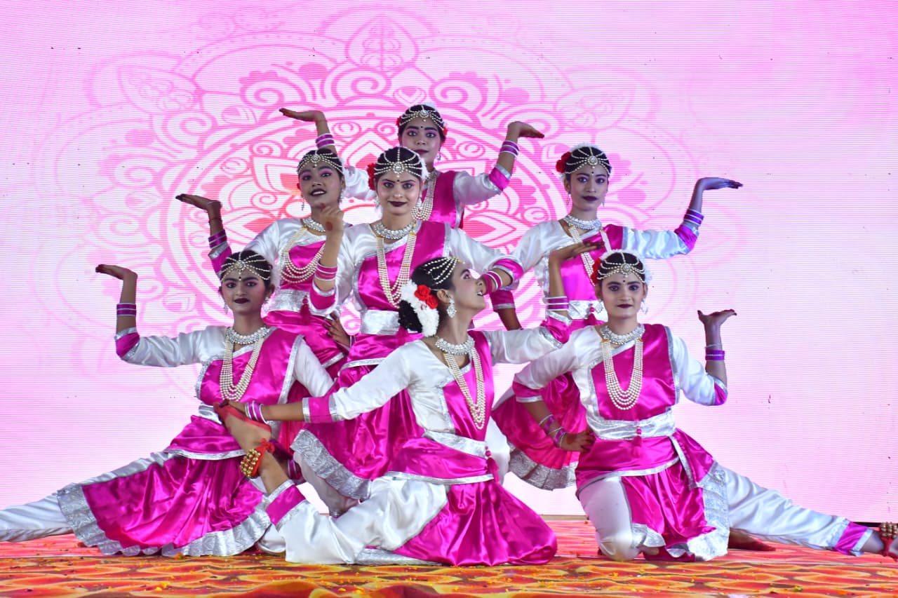 Students of Seth Chhoteylal Academy on campus